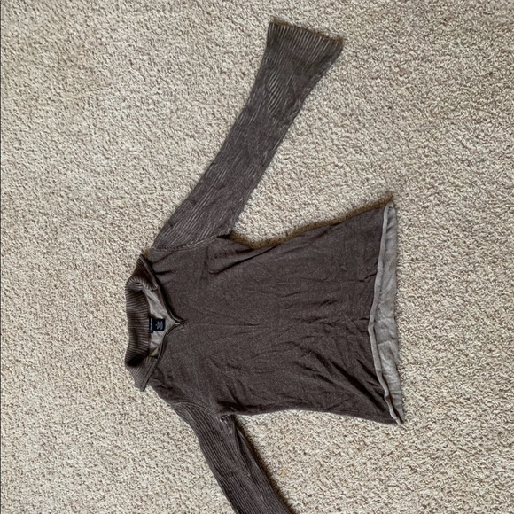 Calvin Klein Sweater with flared sleeves - Picture 1 of 2